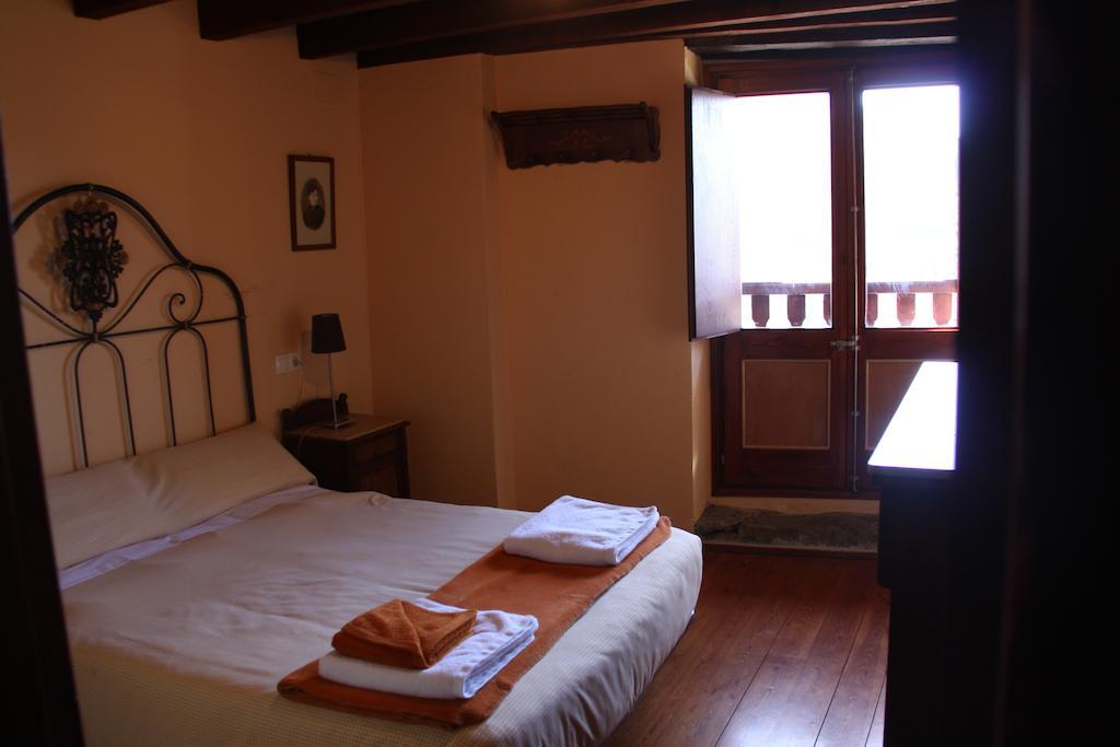 Can Bonada El Serrat Kamer foto