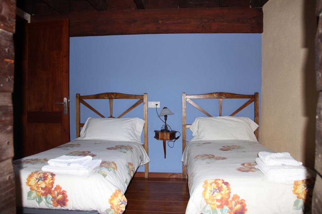 Can Bonada El Serrat Kamer foto
